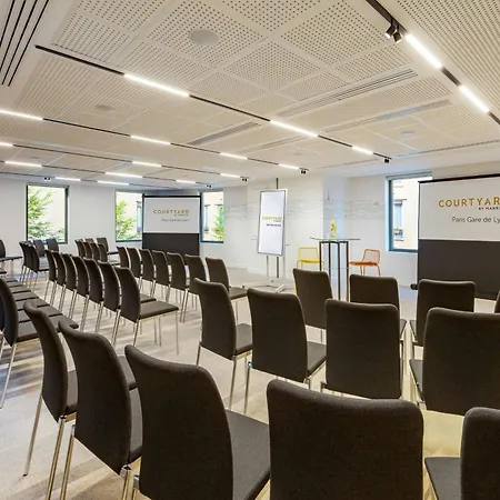 Courtyard By Marriott Paris Gare De Lyon-3